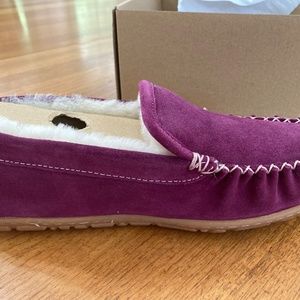 L.L. Bean Wicked Good Venetian Shearling Slippers in Bramble Berry size 9 ladies